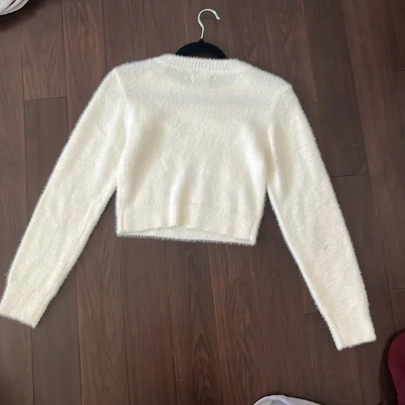 urban outfitters white cropped sweater, Woman's M​​​​ - Picture 3 of 3